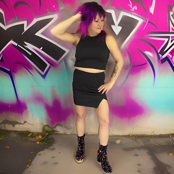 NEW Two-piece outfit black mini skirt black crop top clubwear sexy outfit fun su - Picture 7 of 8